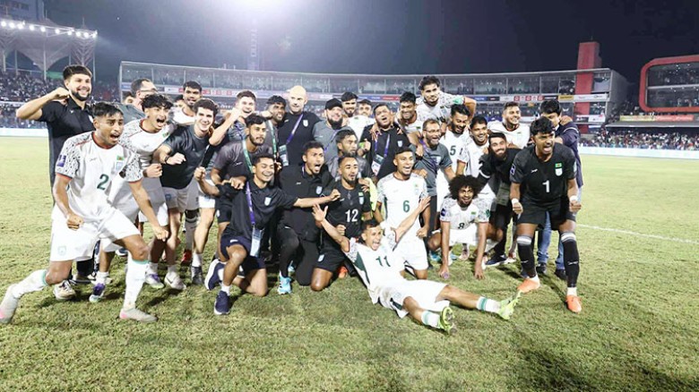 ভারতকে হারিয়ে ইতিহাস গড়া হামজা-জামালদের ২ কোটি টাকা পুরস্কার