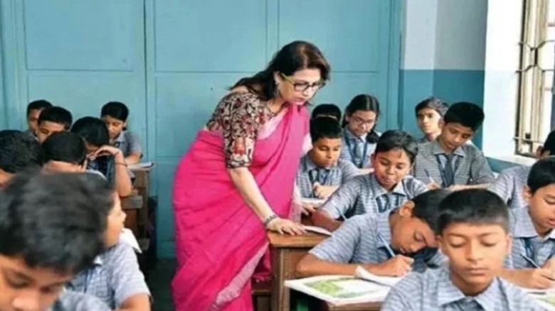 ১৫ আগস্ট থেকে ৬৪ জেলায় অবসরপ্রাপ্ত এমপিওভুক্ত শিক্ষক-কর্মচারীদের অর্থ বিতরণ...