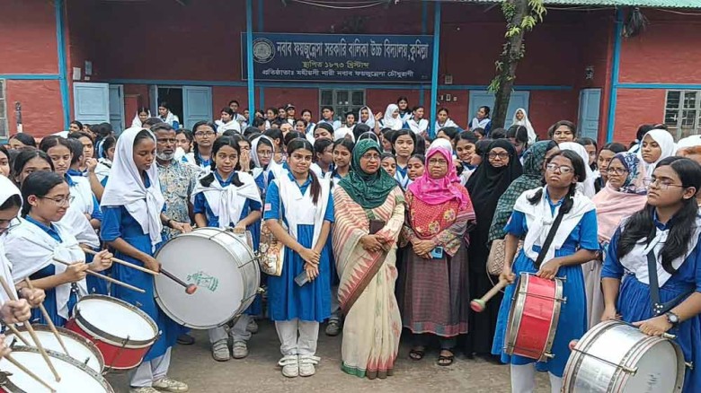 কুমিল্লা বোর্ডে এসএসসিতে পাসের হার ৬৫.৪২ শতাংশ, জিপিএ-৫ পেয়ে