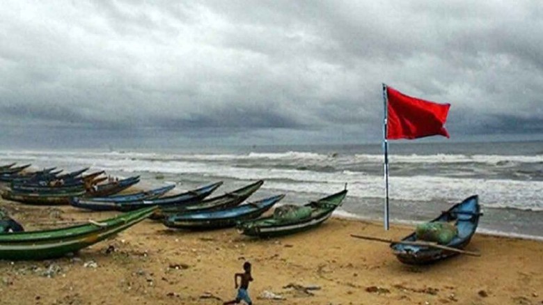 বঙ্গোপসাগরে লঘুচাপ, চার সমুদ্রবন্দরে ৩ নম্বর সতর্কসংকেত