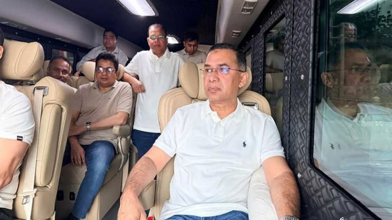 দিনব্যাপী সফরে ফেনীতে প্রধানমন্ত্রী, উদ্বোধন করবেন বন্যা নিয়