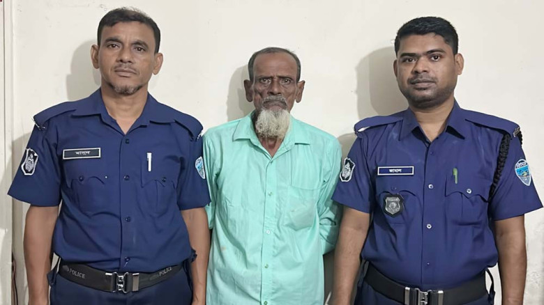 ৭ বছরের শিশুকে ধর্ষণের অভিযোগ, কুমিল্লায় ৮০ বছরের বৃদ্ধ গ্রে