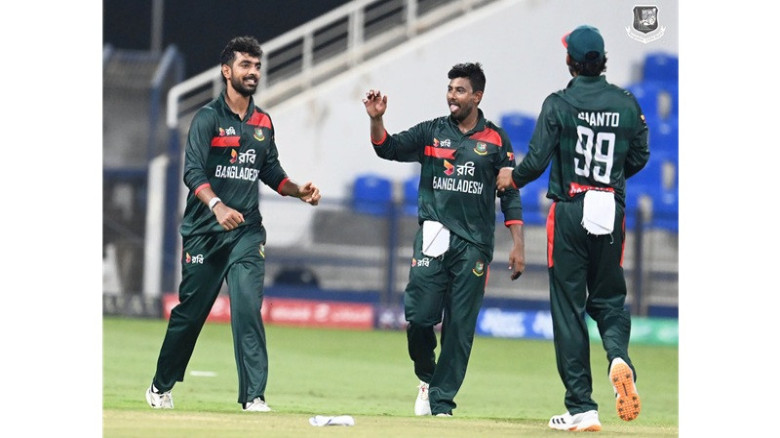স্লো ওভার রেটে বাংলাদেশের ক্রিকেটারদের ৫ শতাংশ জরিমানা