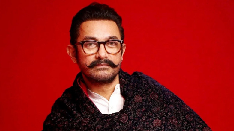 ‘থ্রি ইডিয়টস’-এর সিক্যুয়াল আসছে, চিত্রনাট্য নিয়ে কাজ করছেন হ