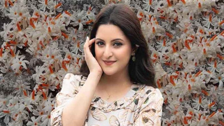 পরীমনির জন্মদিনে চট্টগ্রাম থেকে বিমানে এল দুই মণ শিউলি, রহস্